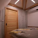 Pyramida Pod Lysou S Virivkou ヴィラ