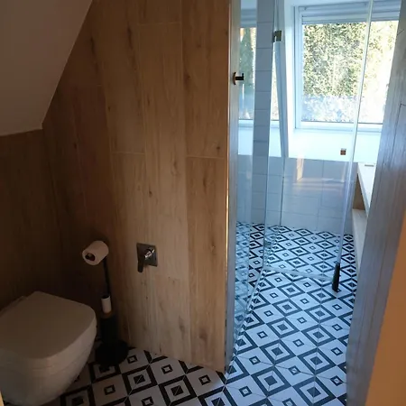 Pyramida Pod Lysou S Vířivkou Vila *