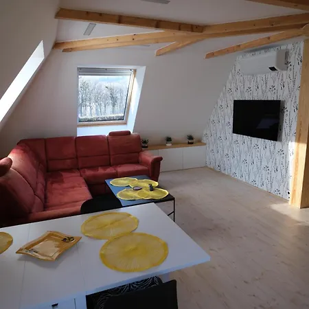 Vila Pyramida Pod Lysou S Vířivkou