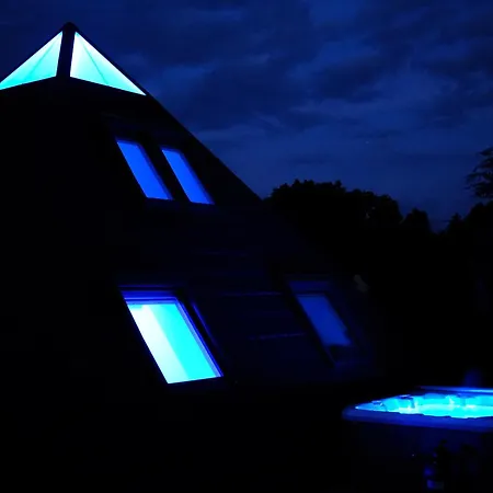 Pyramida Pod Lysou S Vířivkou