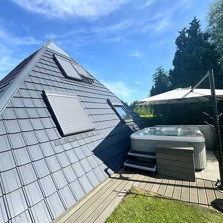 Pyramida Pod Lysou S Virivkou Villa